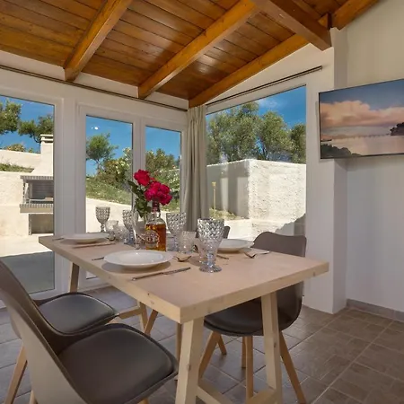 Icabaru Zante House